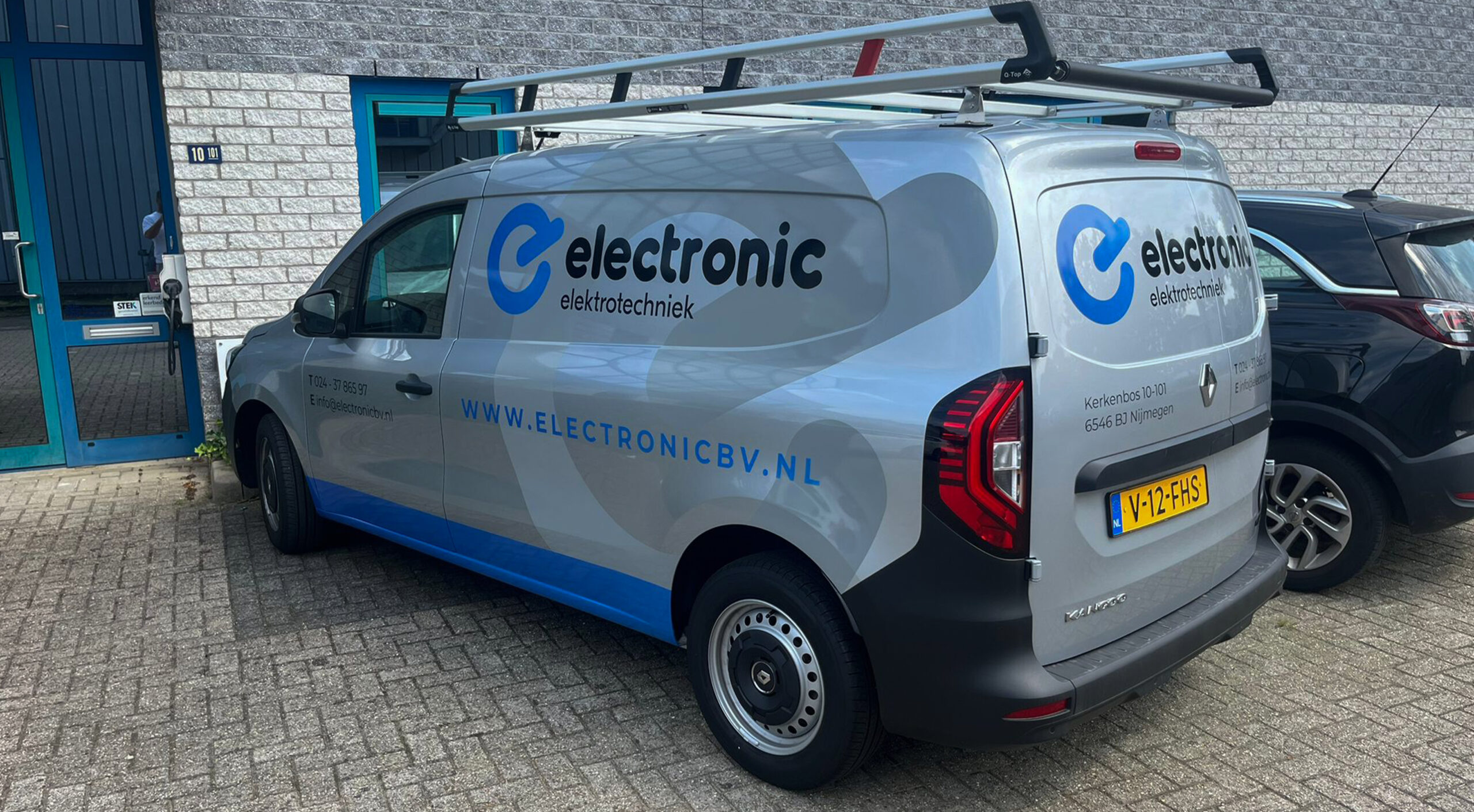 Electronic B.V.: Belettering wagenpark