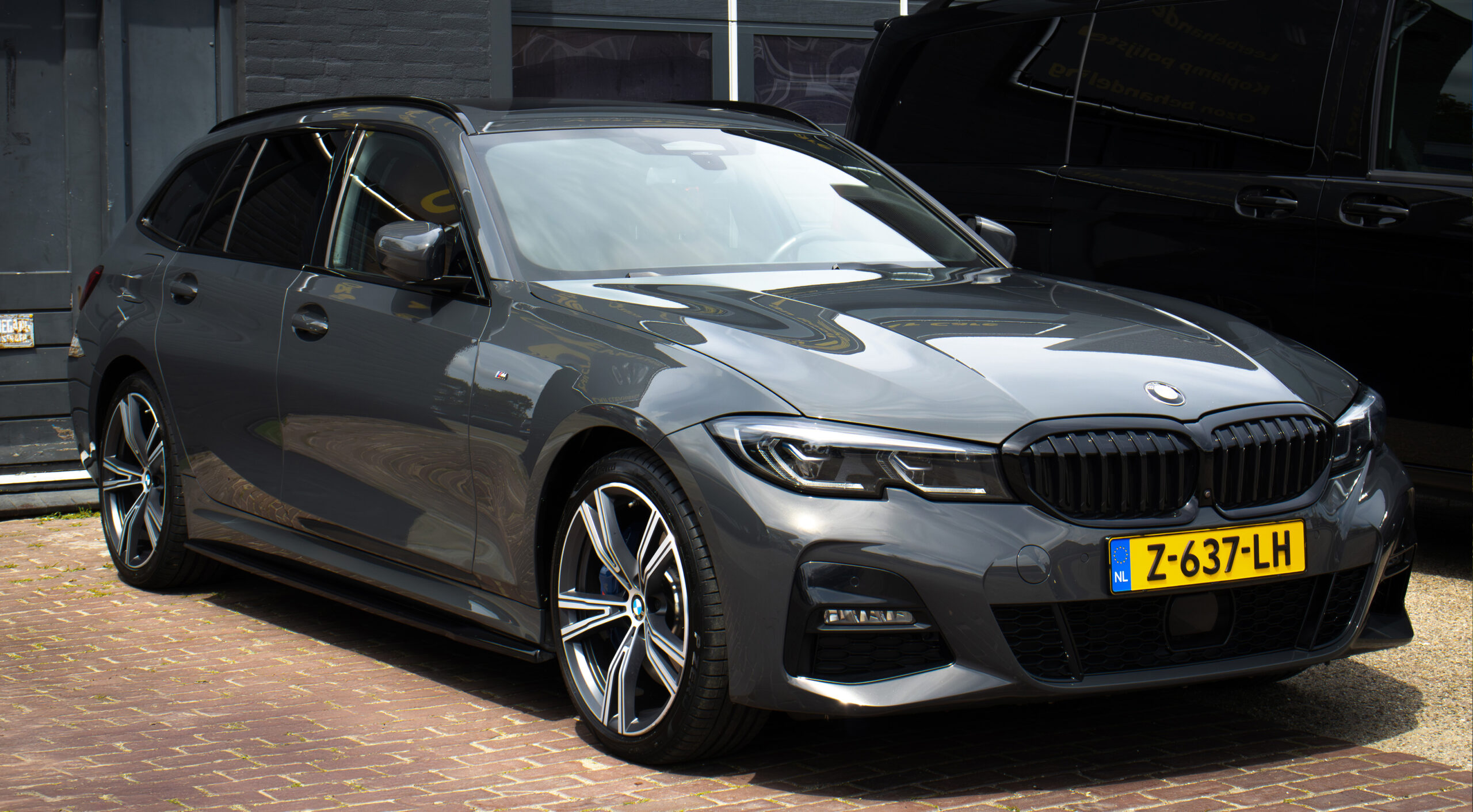 van Rooij Car Care Boxmeer: Video Showroomstaat