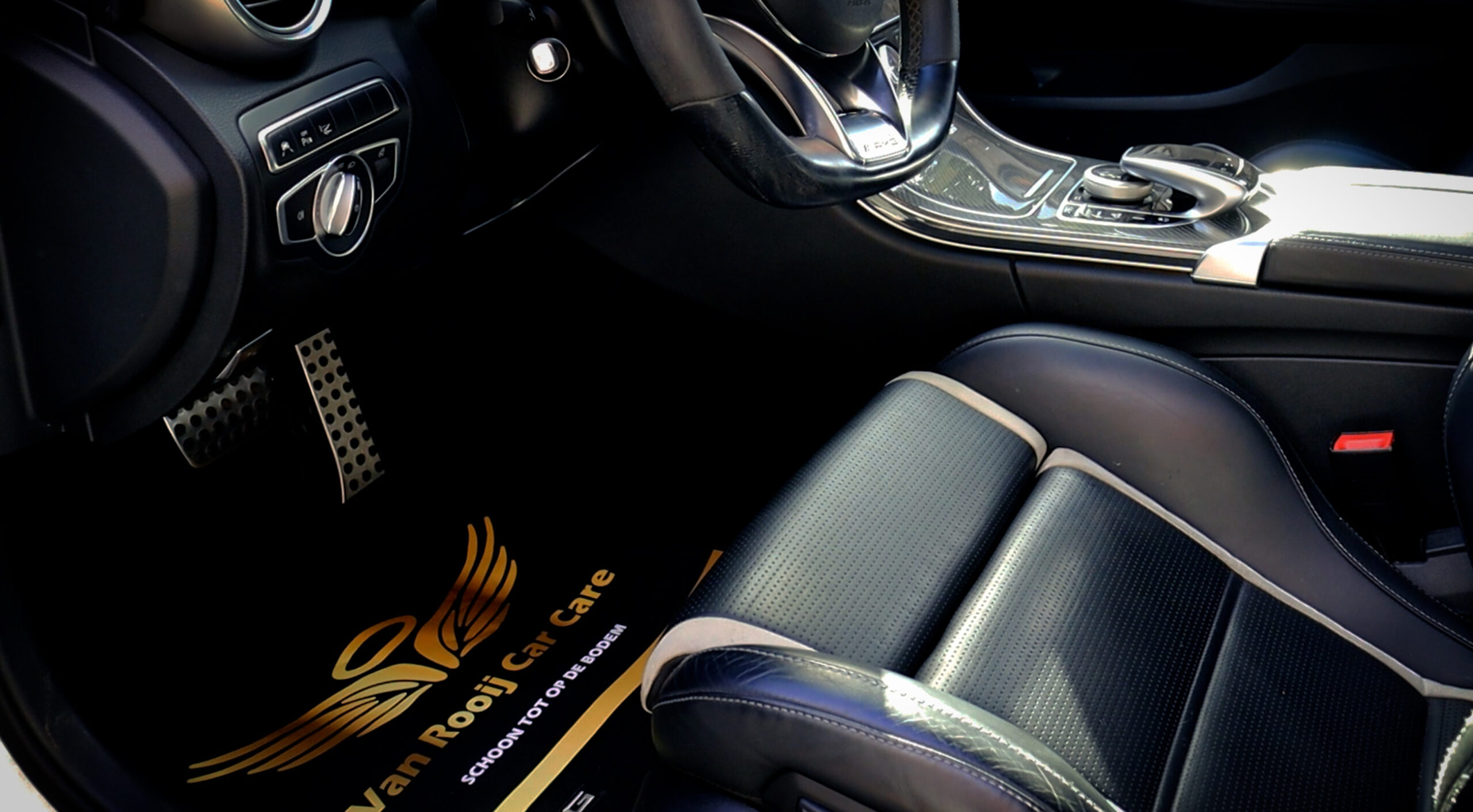 van Rooij Car Care Boxmeer: Video Interieurreiniging