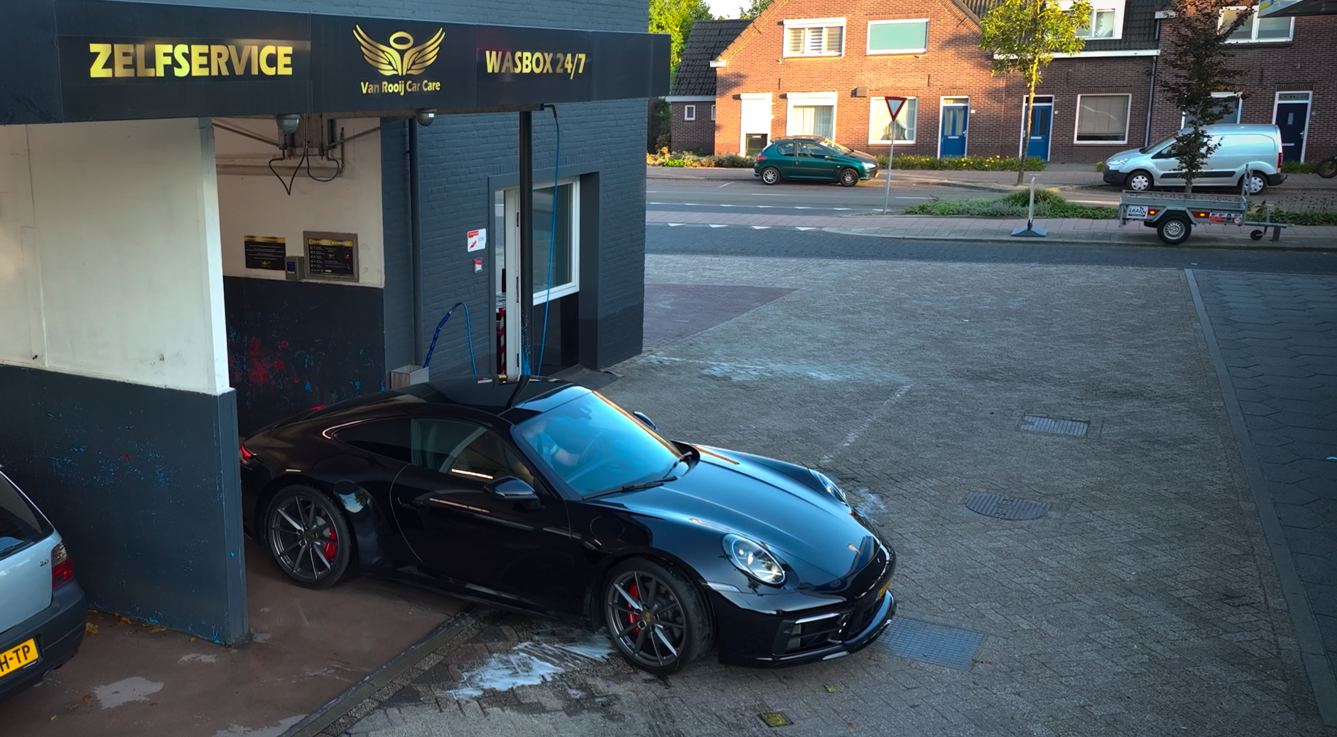 van Rooij Car Care: Social Media Productie Wasboxen